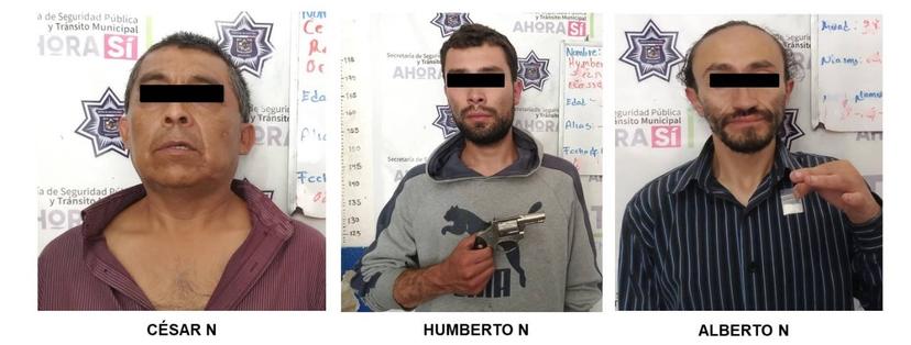 Aseguran a tres sujetos con arma, cartuchos y dinero en Xicotepec