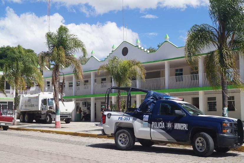 Balacera en pleno centro deja tres muertos en Felipe Ángeles