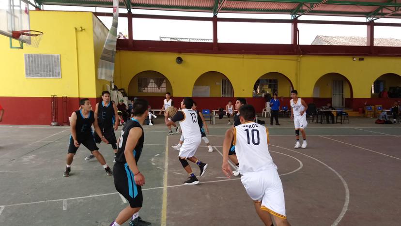 Realizan Copa Estatal de Básquetbol en Tlatlauquitepec 