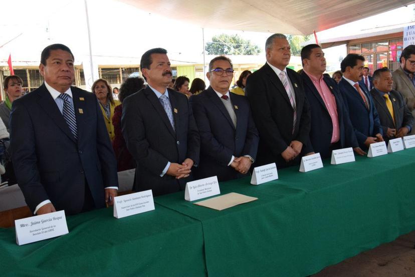 Inician obras de baños y domo para primaria de San Pedro Cholula