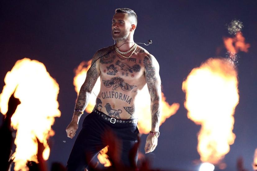 Maroon 5 enloquece audiencia en halftime del Super Bowl