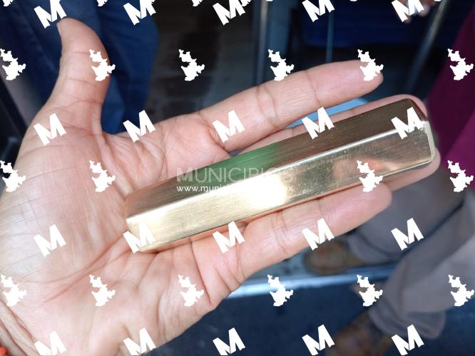 Estafan a gente con venta de supuestos lingotes de oro en Texmelucan