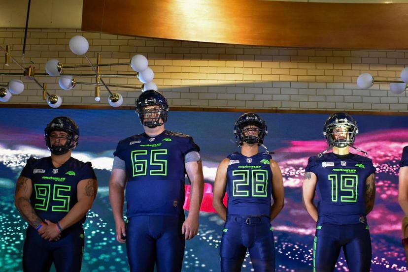 Presenta Arcángeles de Puebla su jersey oficial para la LFA