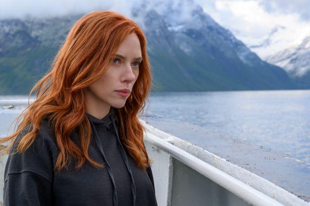 Scarlett Johansson demanda a Disney 