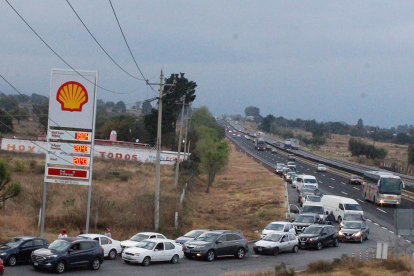 Desabasto se siente en gasolineras de Texmelucan e Izúcar