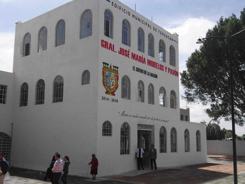Sindicato de burócratas de Tehuacán esperan toma de nota