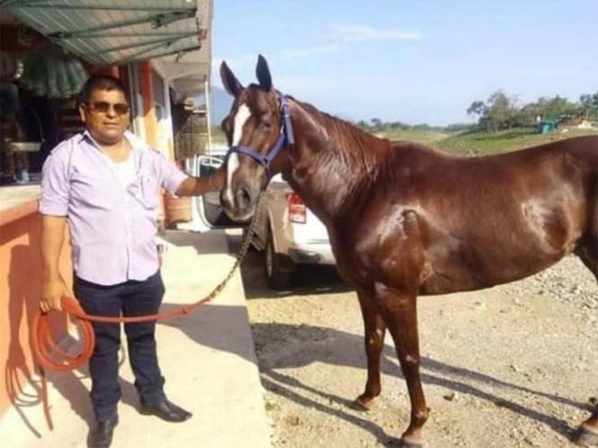 Comando ejecuta a ex edil de San Pedro Ixcatlán, Oaxaca