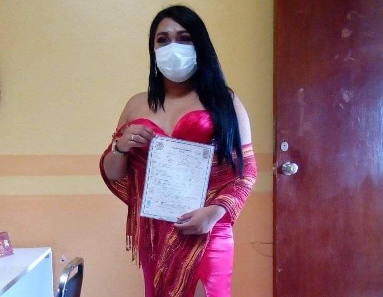 Eimy, primera mujer trans con acta de nacimiento en San Gabriel Chilac 