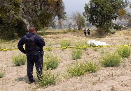 Baleado y con la cabeza destrozada hallan a joven en Tlahuapan