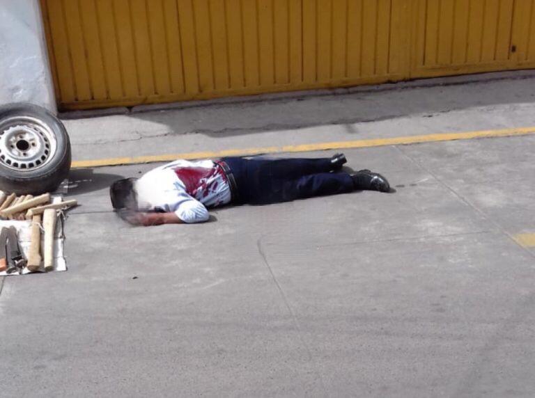Ejecutan por la espalda a joven en calles céntricas de Zacapoaxtla