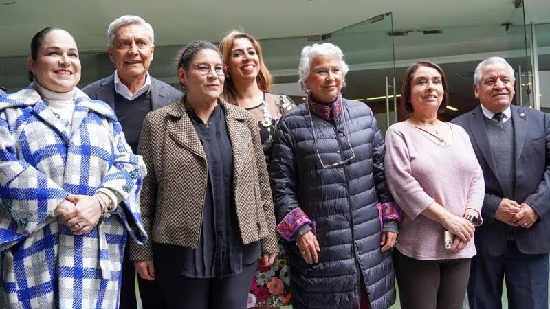 Los guardias rojos de López Obrador