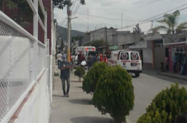 Muere trabajador del Ayuntamiento de Tecamachalco al caer de poste