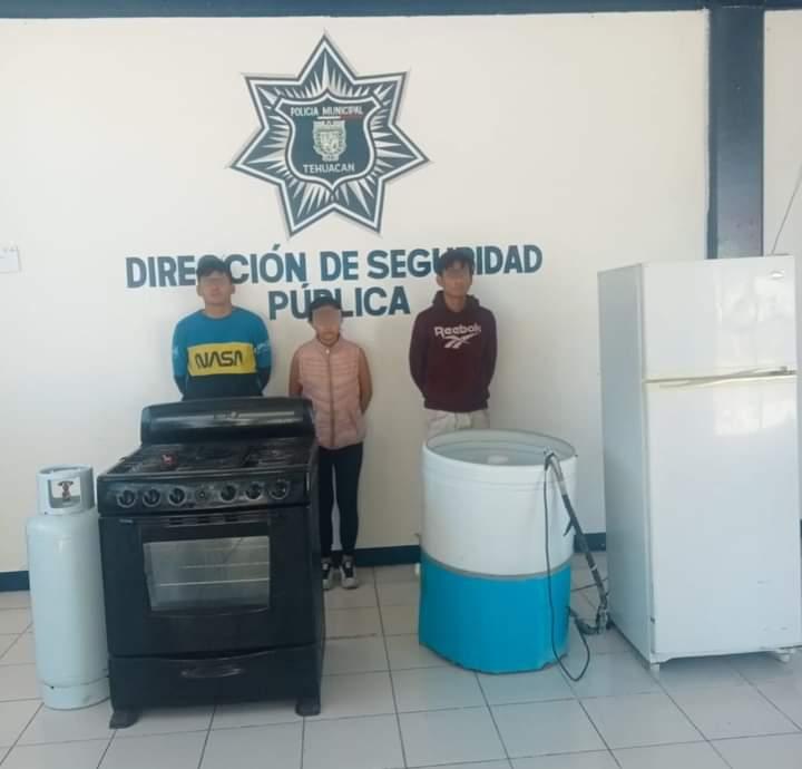 Vacían casa y son detenidos cuando intentaban vender electrodomésticos en Tehuacán