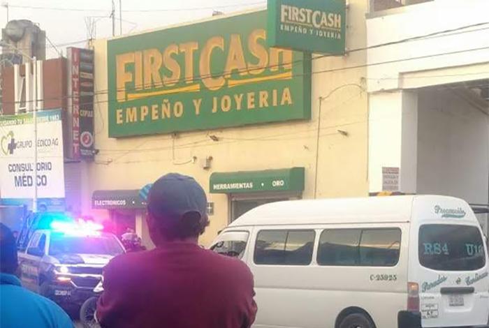 Asaltan tienda de empeño e intentan robar otra