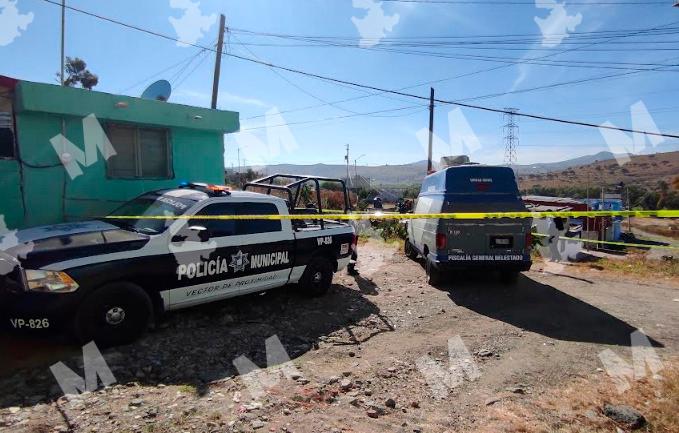 VIDEO Dejan cadáver encobijado en la colonia Playas del Sur en Puebla