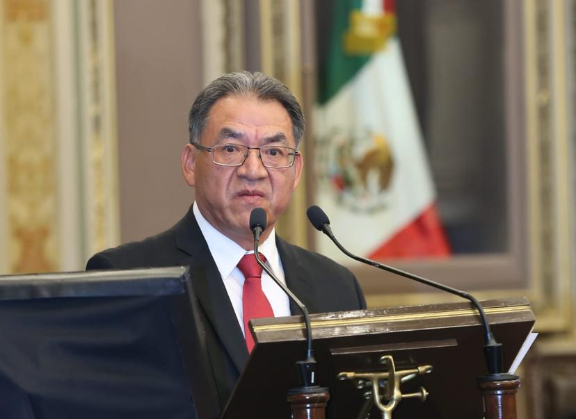 Quitarán a 31 escuelas 132 revoes entregados por Moreno Valle y Gali
