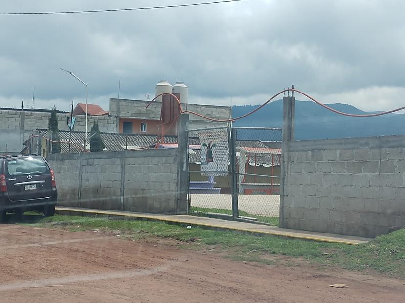 Padres corren de bachillerato de Chignahuapan a maestro acosador