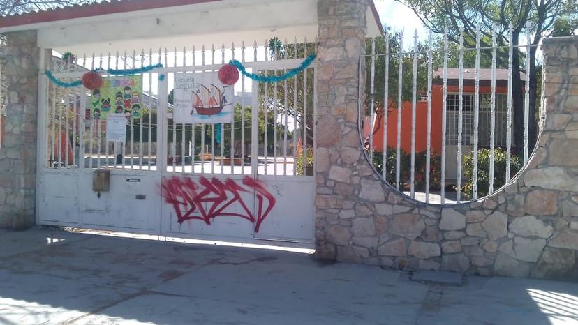 Denuncian fraude de constructora en escuela primaria de Tehuacán 