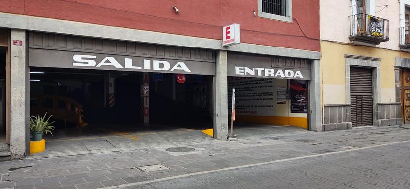 Dueños de estacionamientos analizan descuentos ante operación de parquímetros