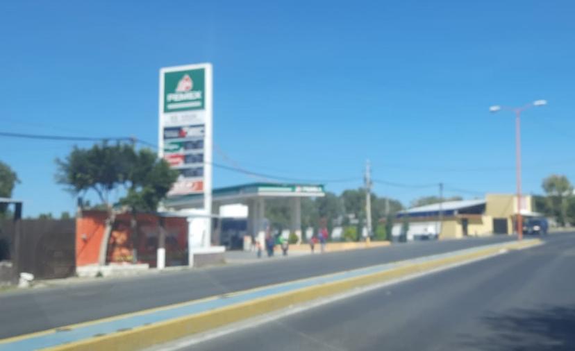 Asaltan gasolinera y roban cuenta a despachadores en Tecamachalco