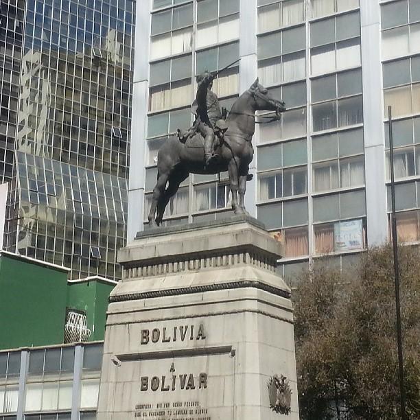 Bolivia amplía cierre de frontera con Brasil por contagios Covid