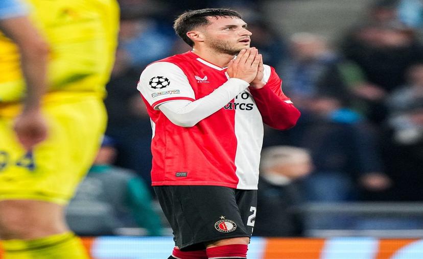 Santiago Giménez se responsabiliza por derrota del Feyenoord