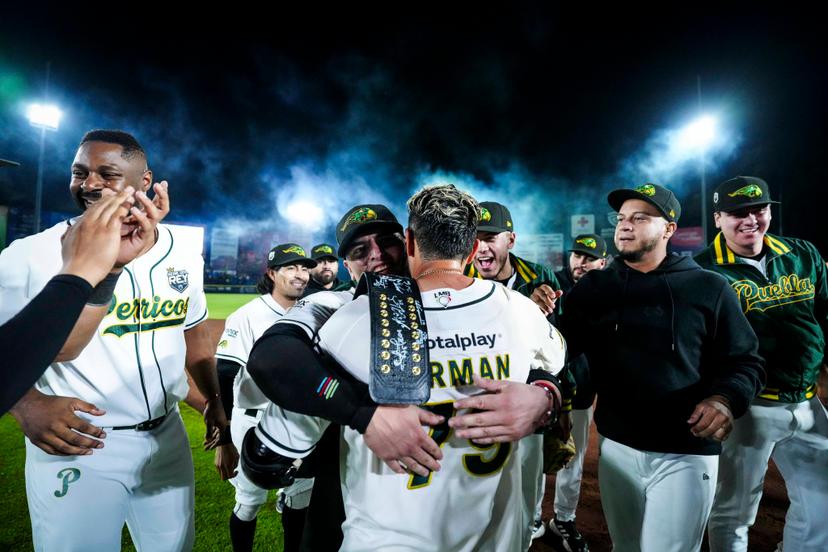 Este viernes 15 de septiembre también se debe gritar ¡Viva Pericos!