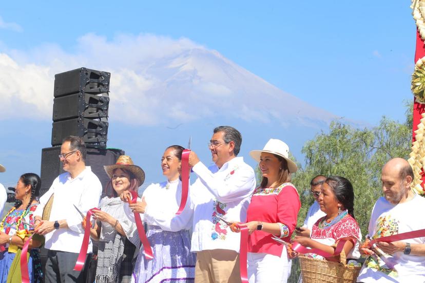 Céspedes encabeza arranque de la edición 2023 del Atlixcáyotl