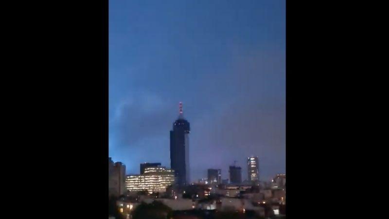 VIDEO Luces tras terremoto aterran a cientos en CDMX