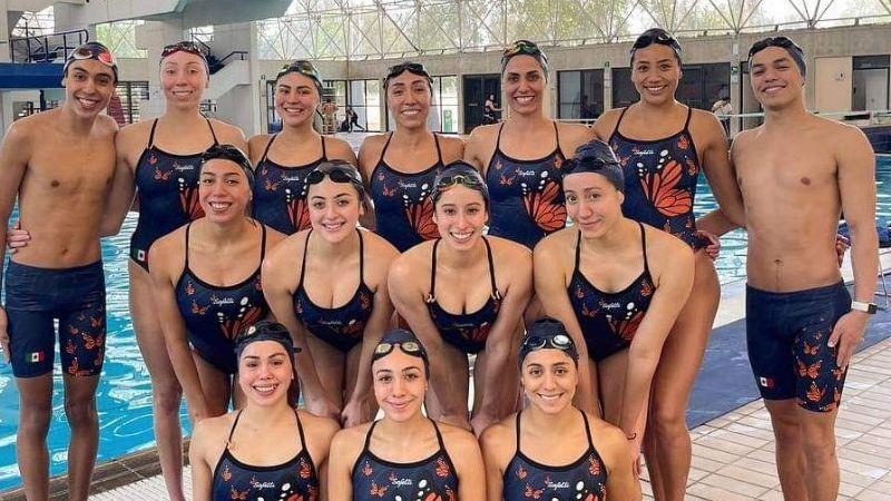 Atletas de natación artística venden trajes de baño para competir