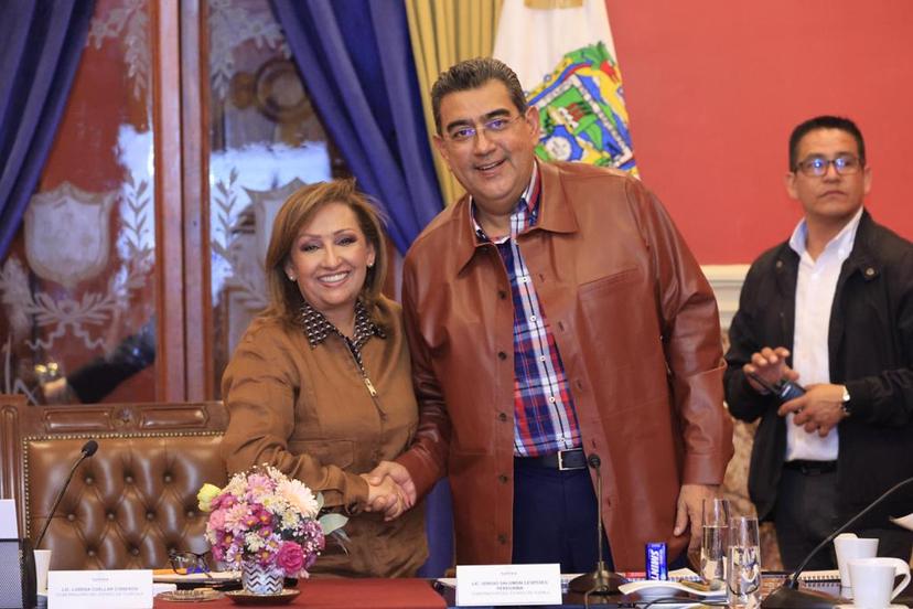 Pactan Céspedes y Cuéllar rehabilitación de carreteras que conectan a Puebla y Tlaxcala 