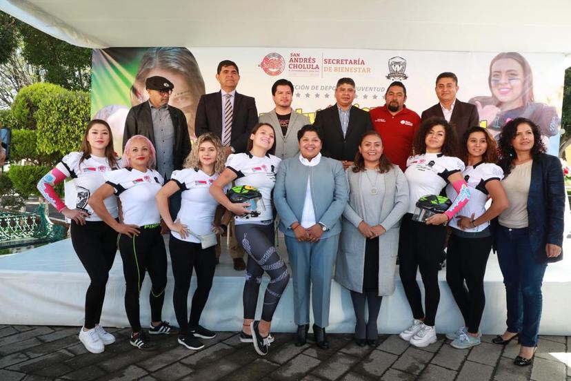 Apoya San Andrés Cholula al equipo femenil de fútbol americano