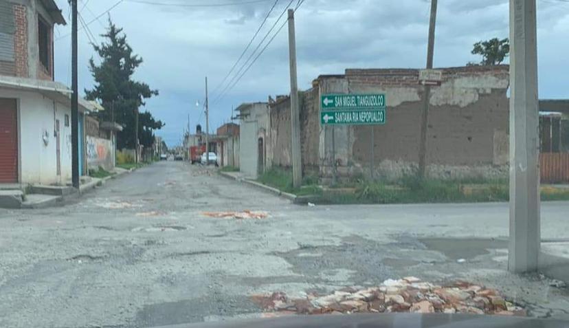 Padecen en Huejotzingo y Tlalancaleca afectaciones por baches