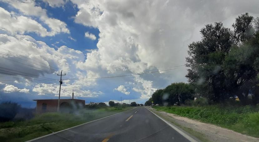 En menos de una hora roban dos camionetas en Yehualtepec