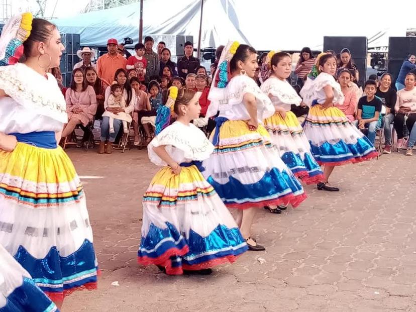 Aún con coronavirus, realizan feria de San José en Cañada Morelos