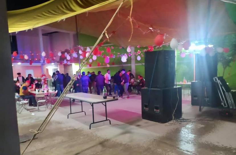 De 10 a 50 mil pesos, las multas por covifiestas en Cañada y Miahuatlán