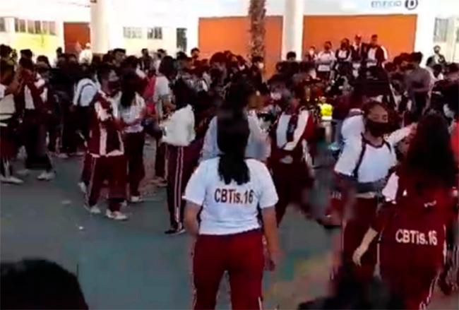 Tras un par de años cancelados, regresaron festejos del día del estudiante en Atlixco