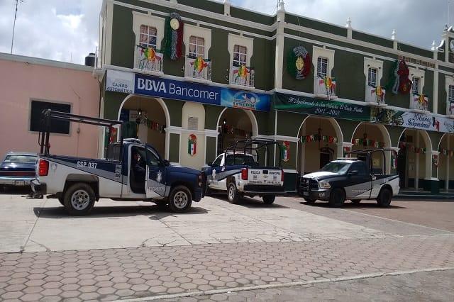 Trabajadores del Ayuntamiento de El Verde pagarán fiestas patrias 