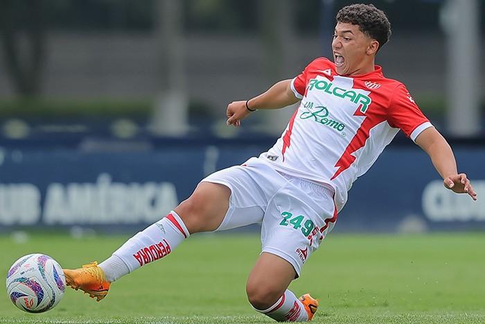 Jesús Velasco, el jugador más joven en debutar en la LIGA MX