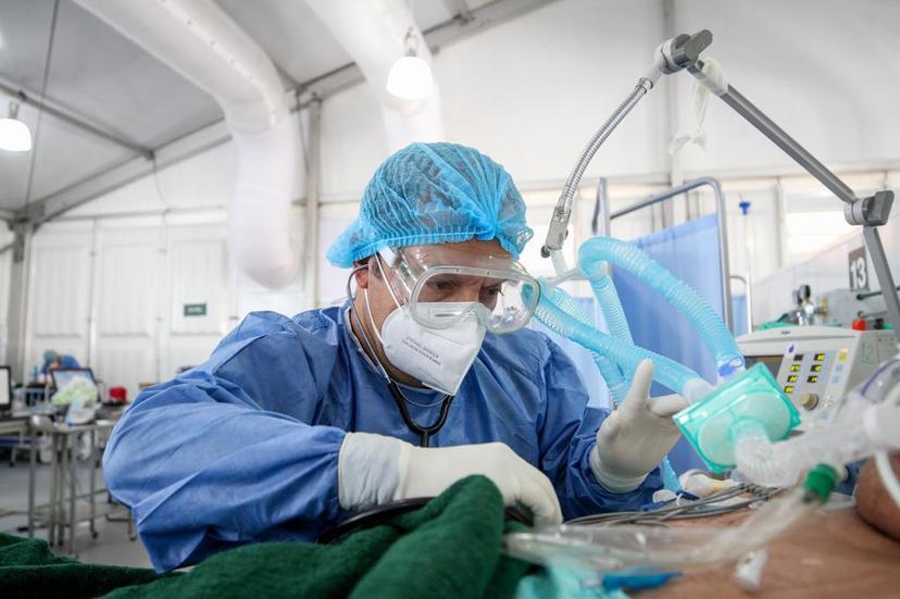 A un año de la pandemia, trabajo del IMSS permitió atender a todo paciente Covid