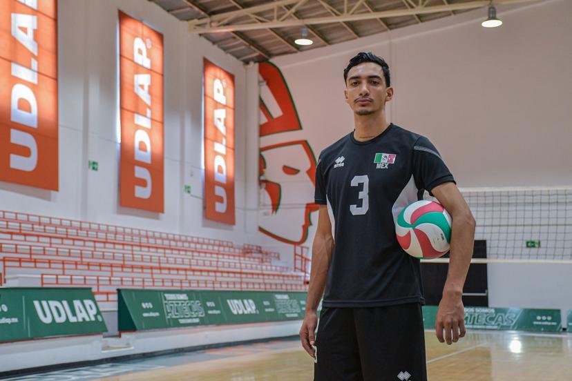 Azteca que participó en el Mundial de voleibol se reincorpora a entrenamientos