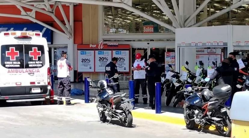 Muere hombre tras salir de hacer compras en Chedraui de Tehuacán