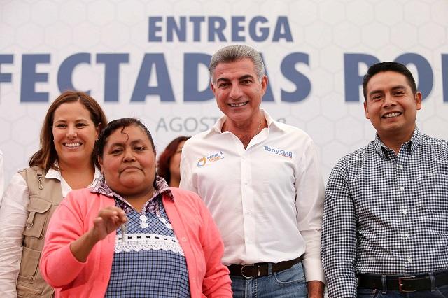 Entregan casas a damnificados del 19-S en Huaquechula