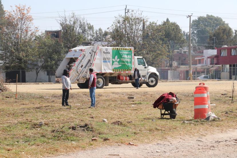 Ayuntamiento de Puebla realiza jornadas de servicios en Fovissste San Roque