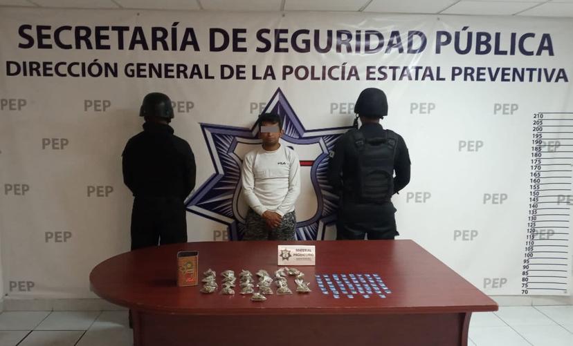 Cae narcomenudista con más de 70 dosis de droga en Puebla