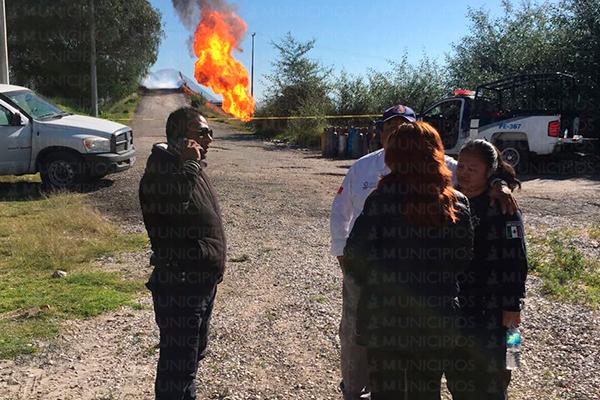 (VIDEO) Explota una toma clandestina de gas LP en Acajete