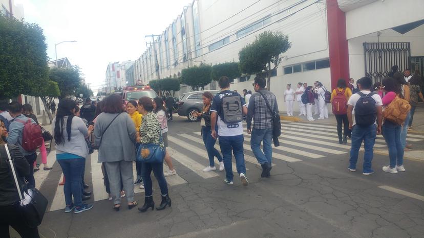 Evacuan Upaep por fuga de gas