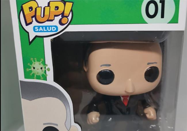 Venden funko de Hugo López Gatell  en Mercado Libre