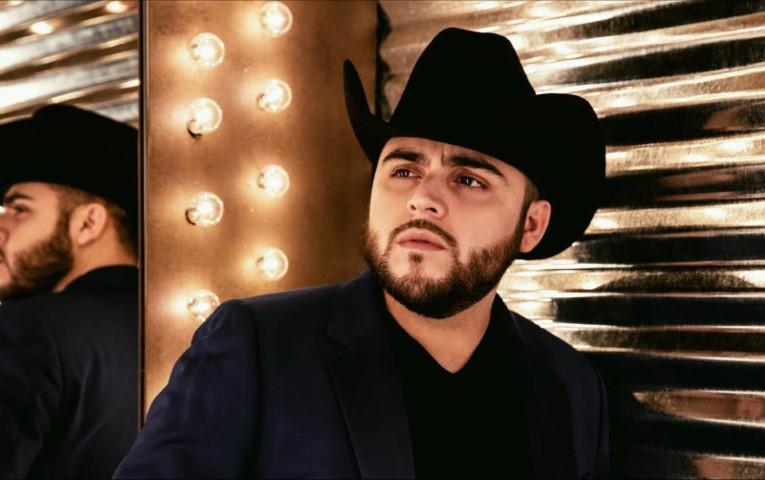 Cantante Gerardo Ortiz se declara culpable de violar la Ley Kingpin y por vínculos con el CJNG
