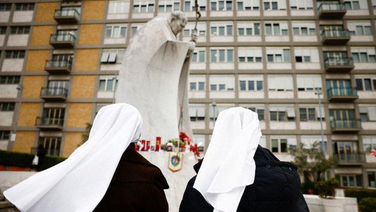 Situación clínica del Papa Francisco permanece estable